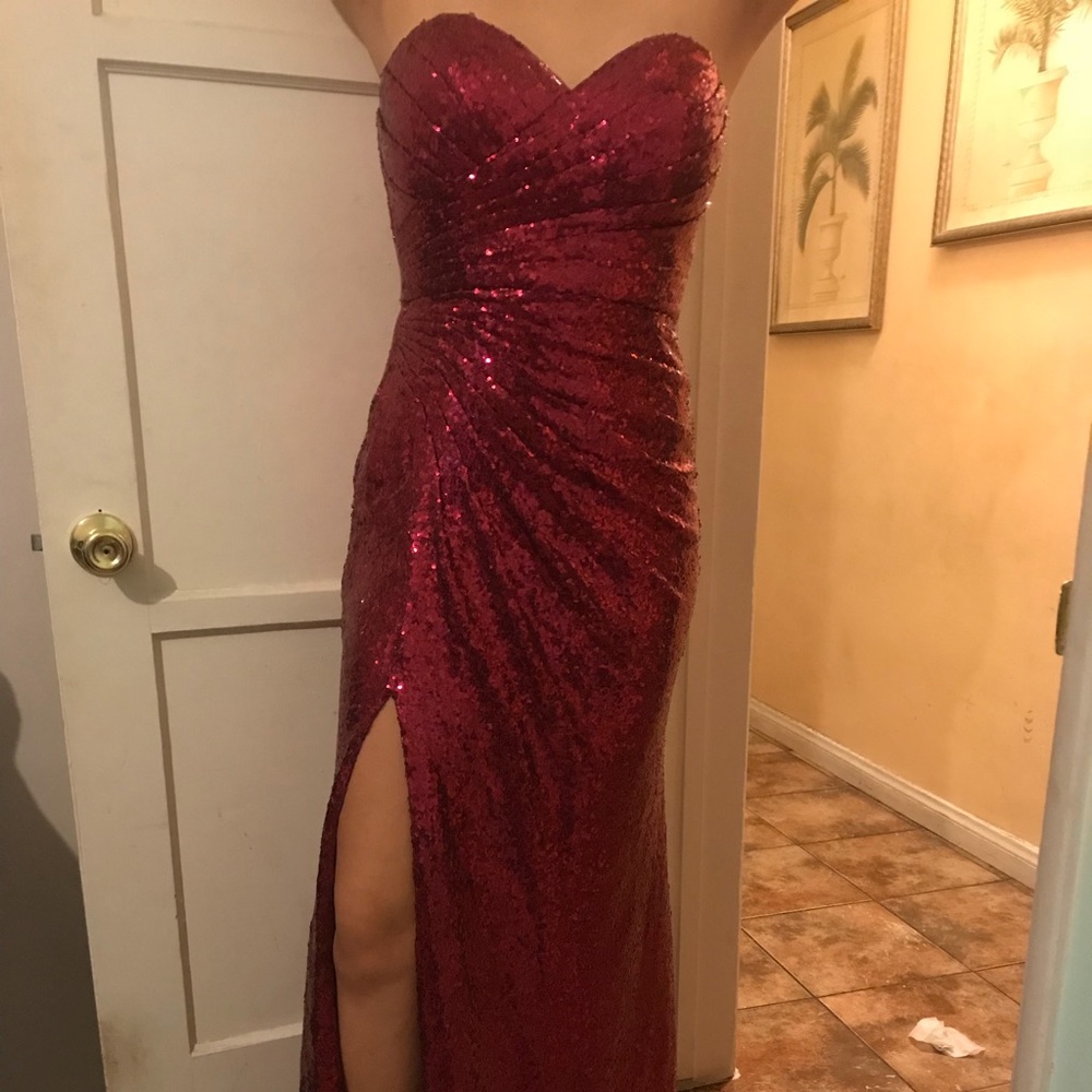 Prom dress - Picture 1 of 4